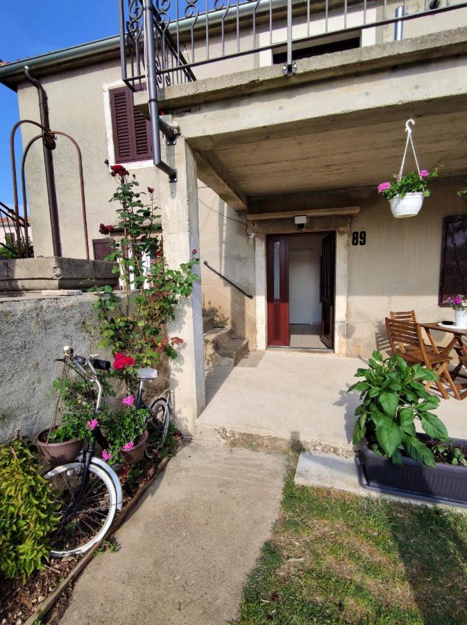 Apartman Josip Garica Exterior photo