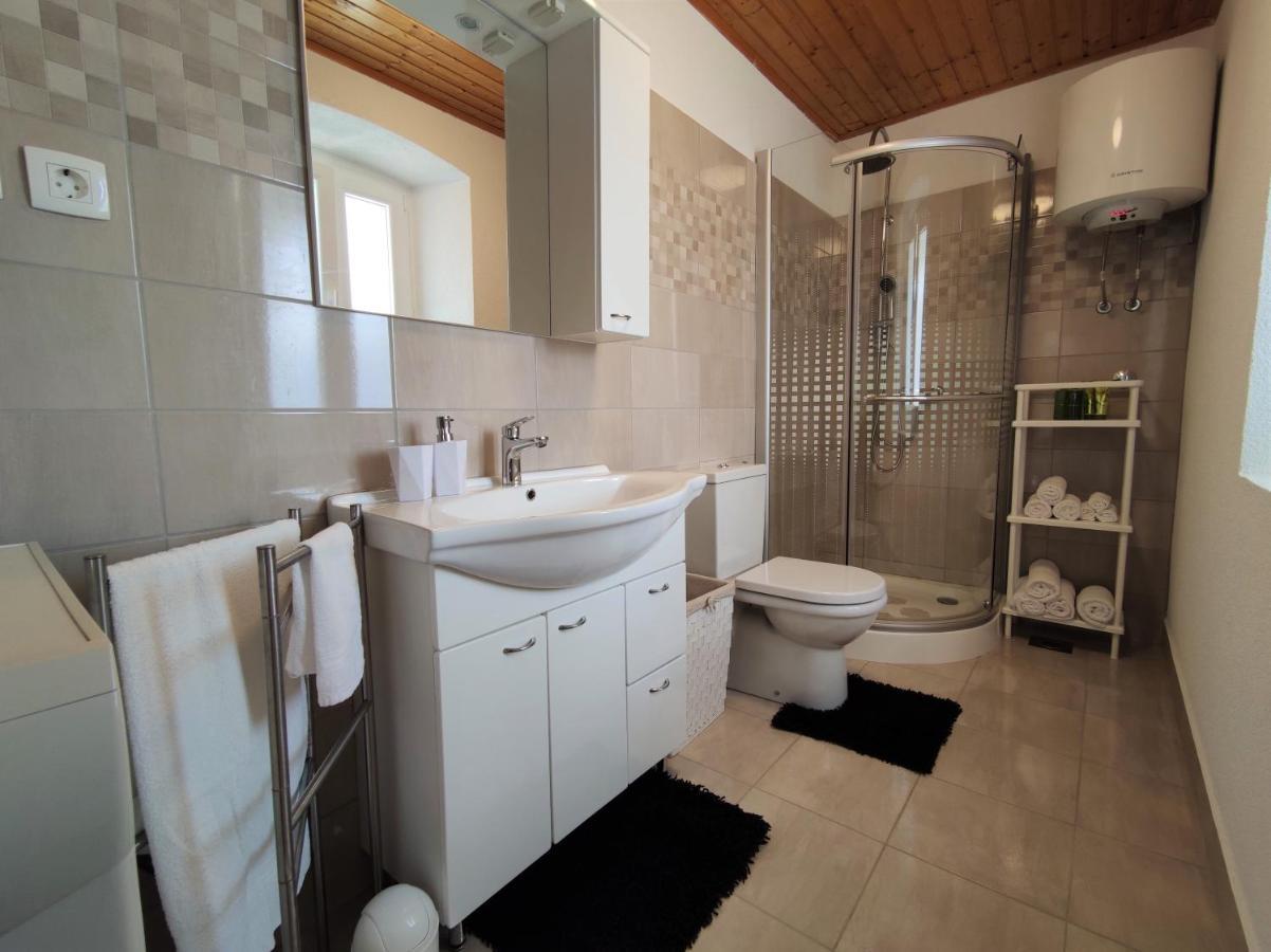 Apartman Josip Garica Exterior photo
